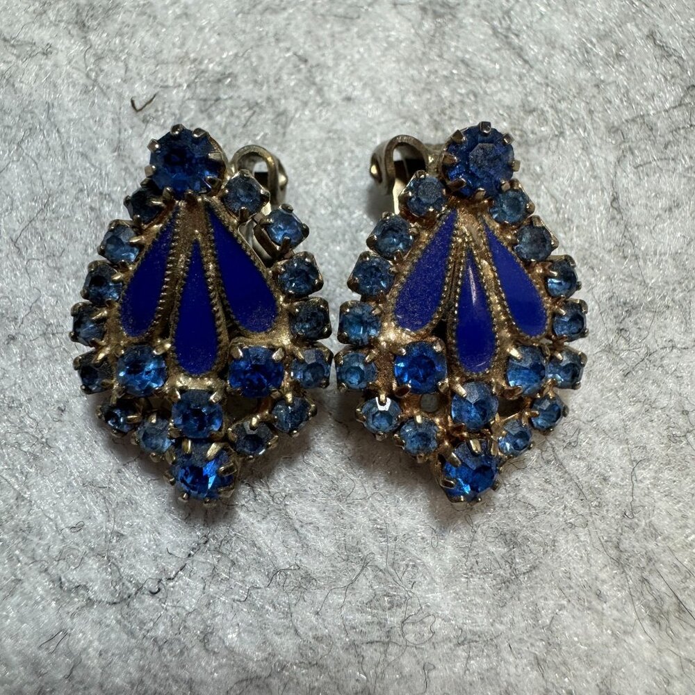 Vintage Weiss Blue AB Rhinestone & Enamel Clip-On Earrings - Picture 2 of 6
